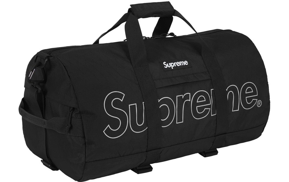 Supreme FW18 Duffle Bag ฿7,900 บาท