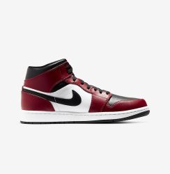 AIR JORDAN 1 MID “CHICAGO - BLACK TOE”