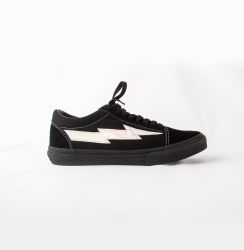 REVENGE X STORM V2 ALL BLACK