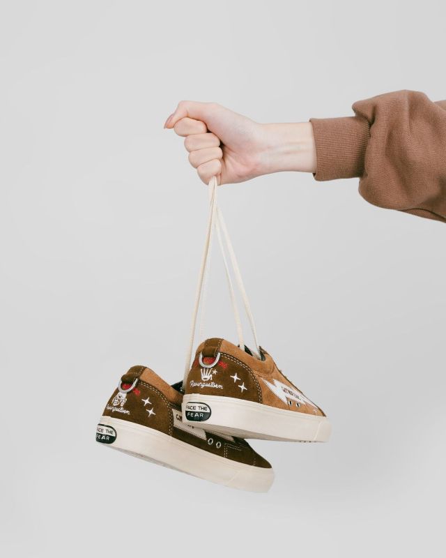 REVENGE X STORM GOT NO FEAR FACE THE FEAR BROWN 6 290