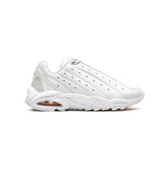 NIKE HOT STEP AIR TERRA NOCTA / WHITE