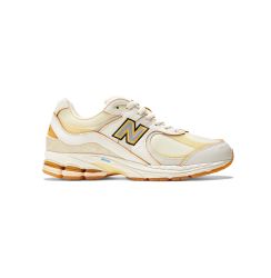 NEW BALANCE 2002R AMONGST US