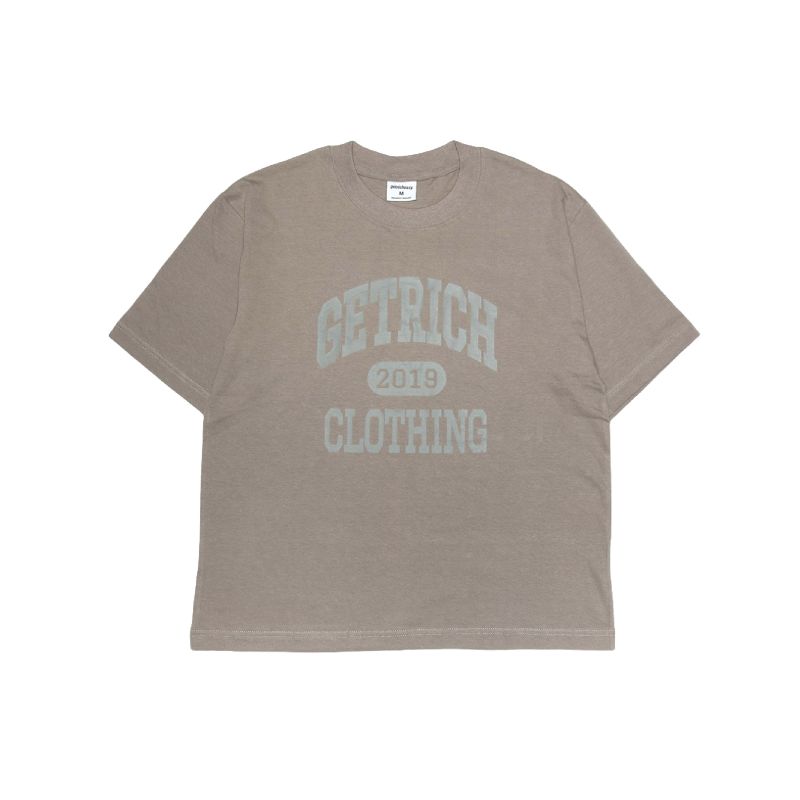 GETRICHEASY   LABEL LOGO BOXY FIT  TEE / FADED BROWN